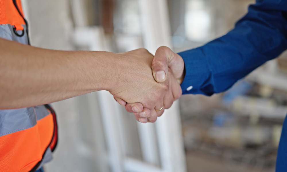 委託先の選定とコスト管理:安全・確実に処理するためのポイント