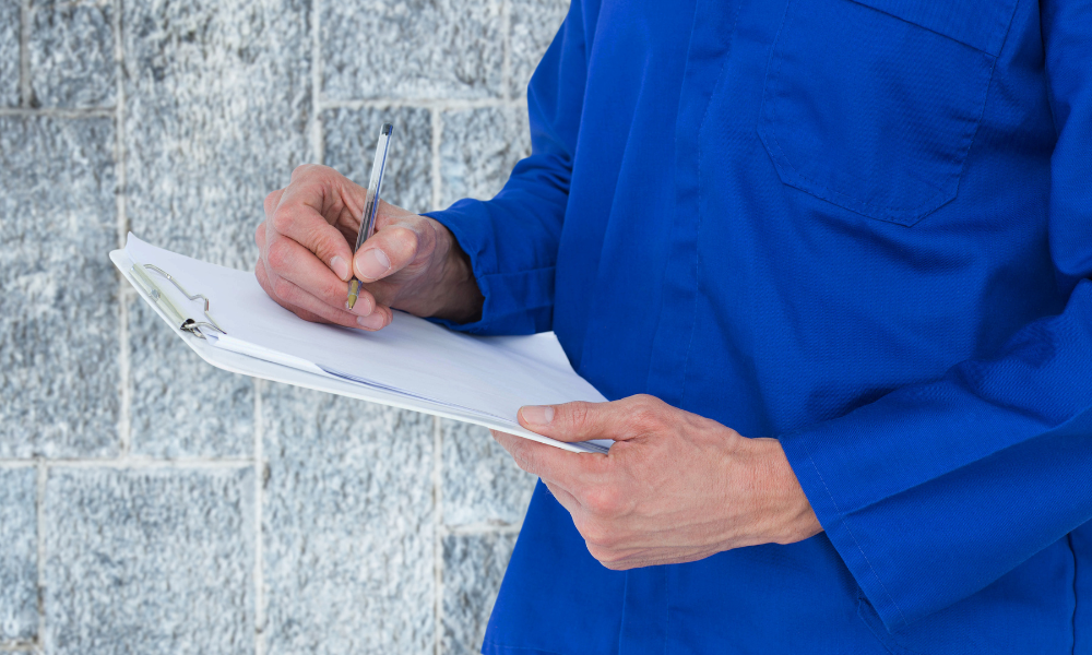 廃石膏ボード処理で必須の法令遵守とマニフェスト管理法